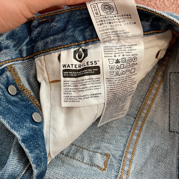 Levi 501 women's skinny jean light blue size 26 - New With Tags - Picture 13 of 13